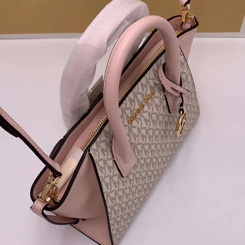 MICHAEL KORS
Avril Small Logo Top-Zip Satchel Powder Blush Multi signature color - Picture 9 of 16